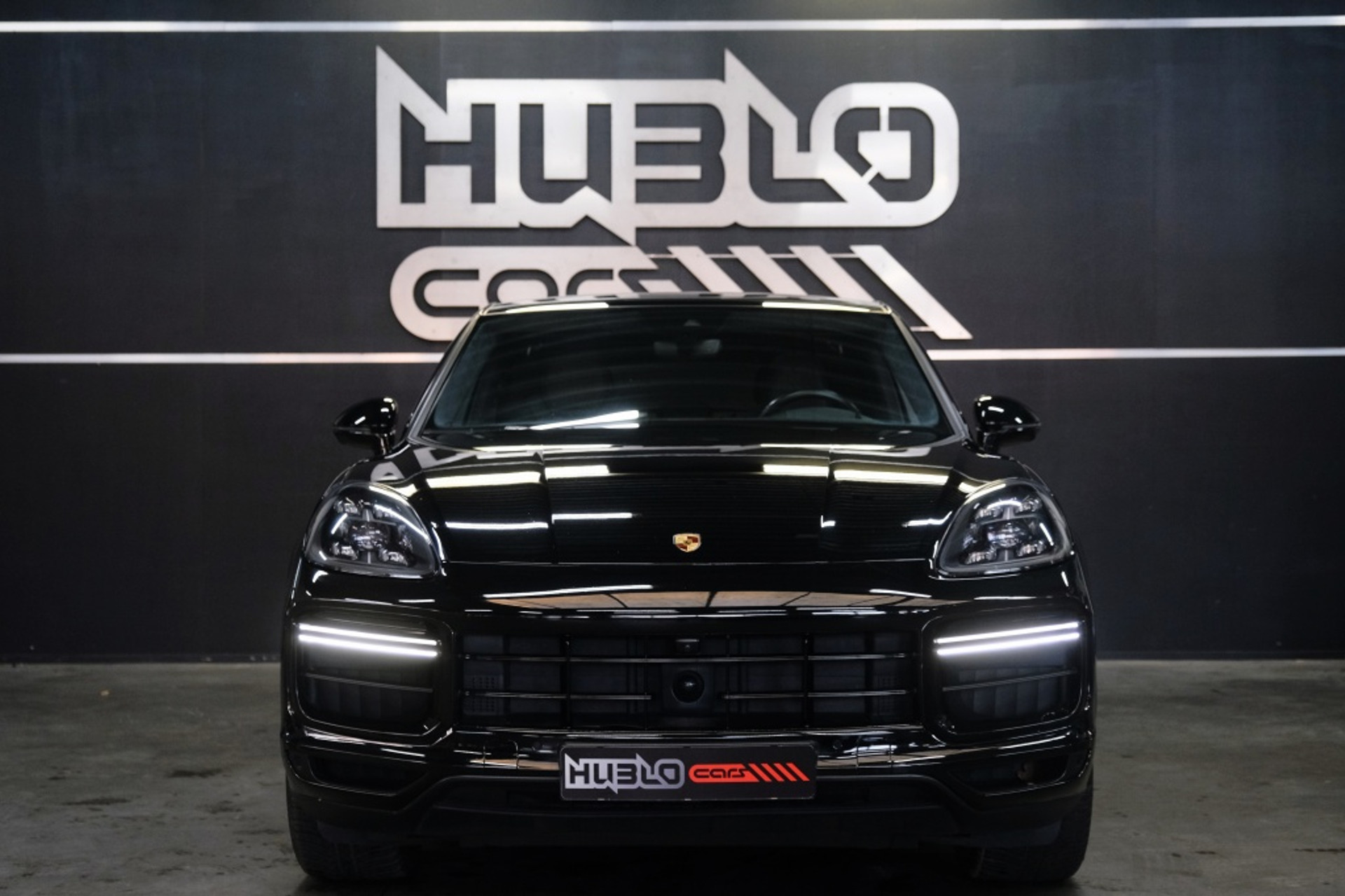 42730349-4.jpg
